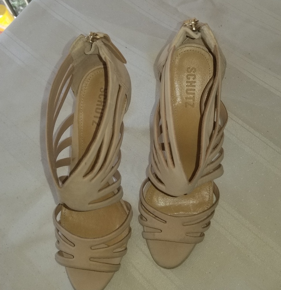 *PRE LOVED* Schutz Scalloped Strappy Sandals